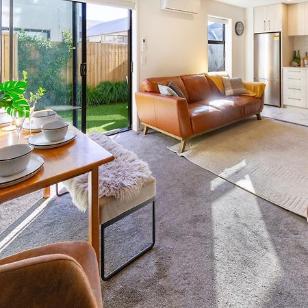 Gorgeous In Green - 2 Bed Central Oasis W/King Bed Christchurch Eksteriør billede