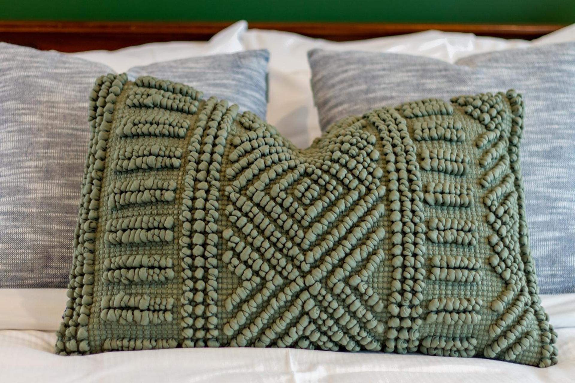 Gorgeous In Green - 2 Bed Central Oasis W/King Bed Christchurch Eksteriør billede