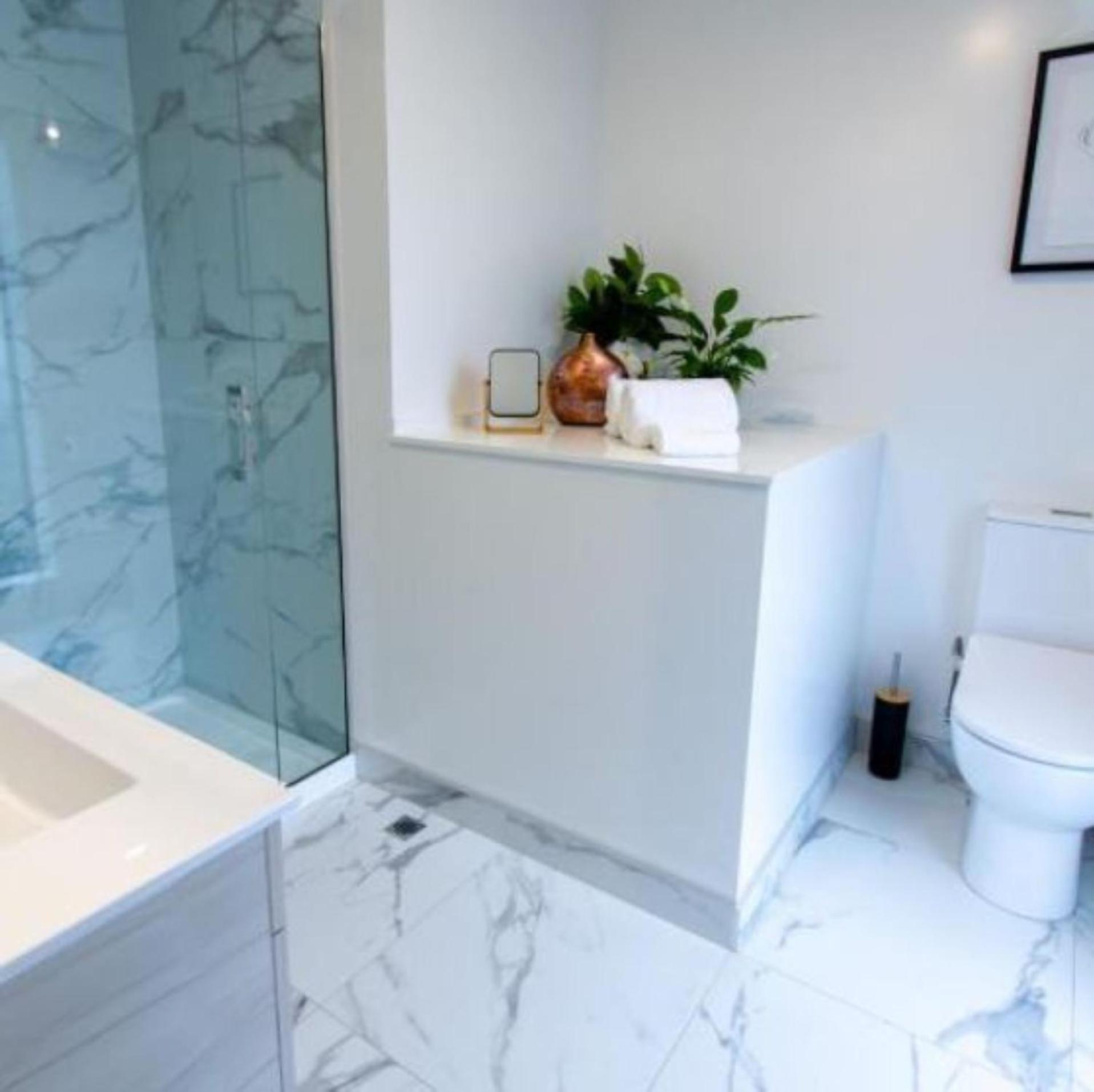 Gorgeous In Green - 2 Bed Central Oasis W/King Bed Christchurch Eksteriør billede