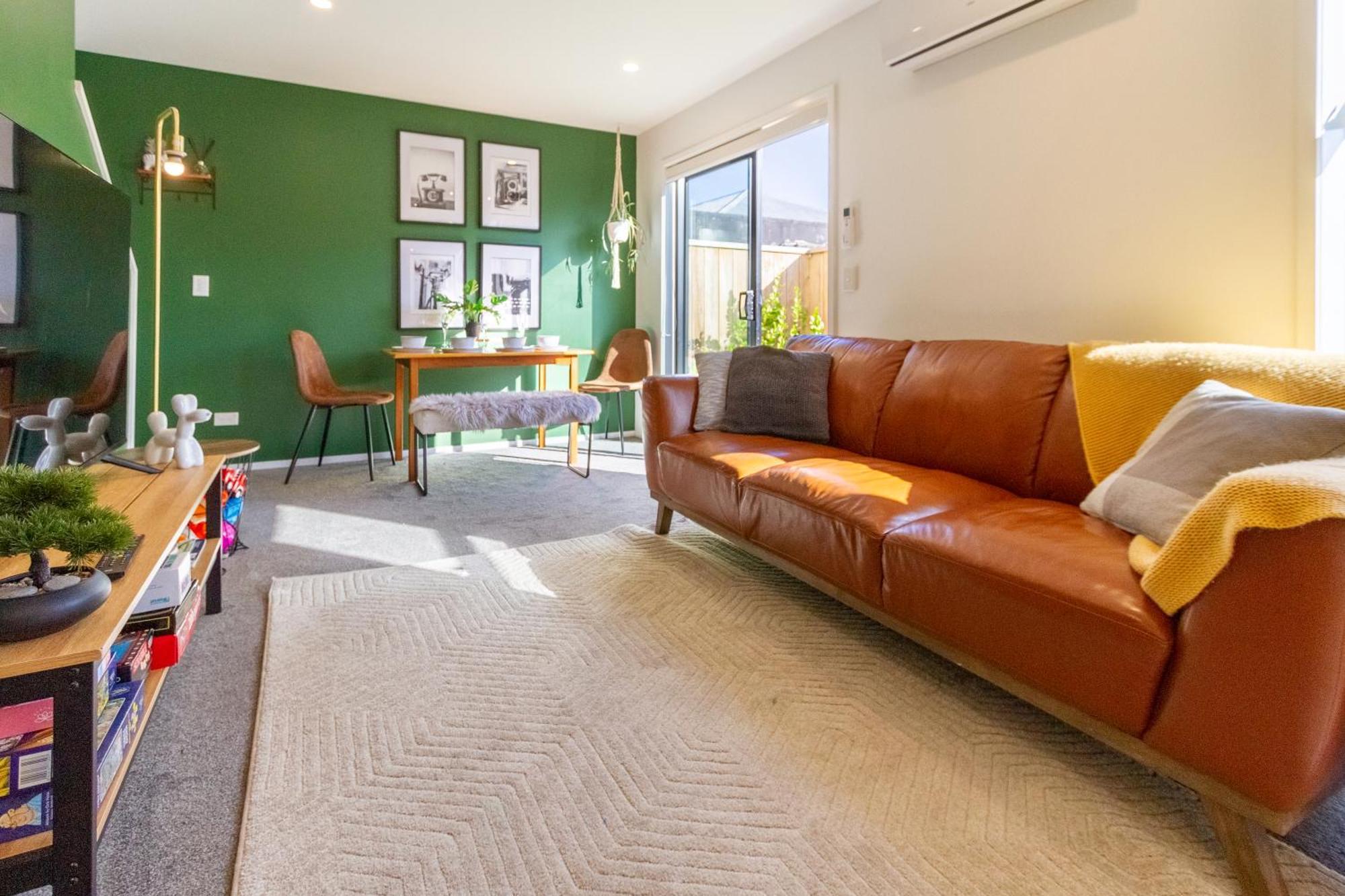 Gorgeous In Green - 2 Bed Central Oasis W/King Bed Christchurch Eksteriør billede