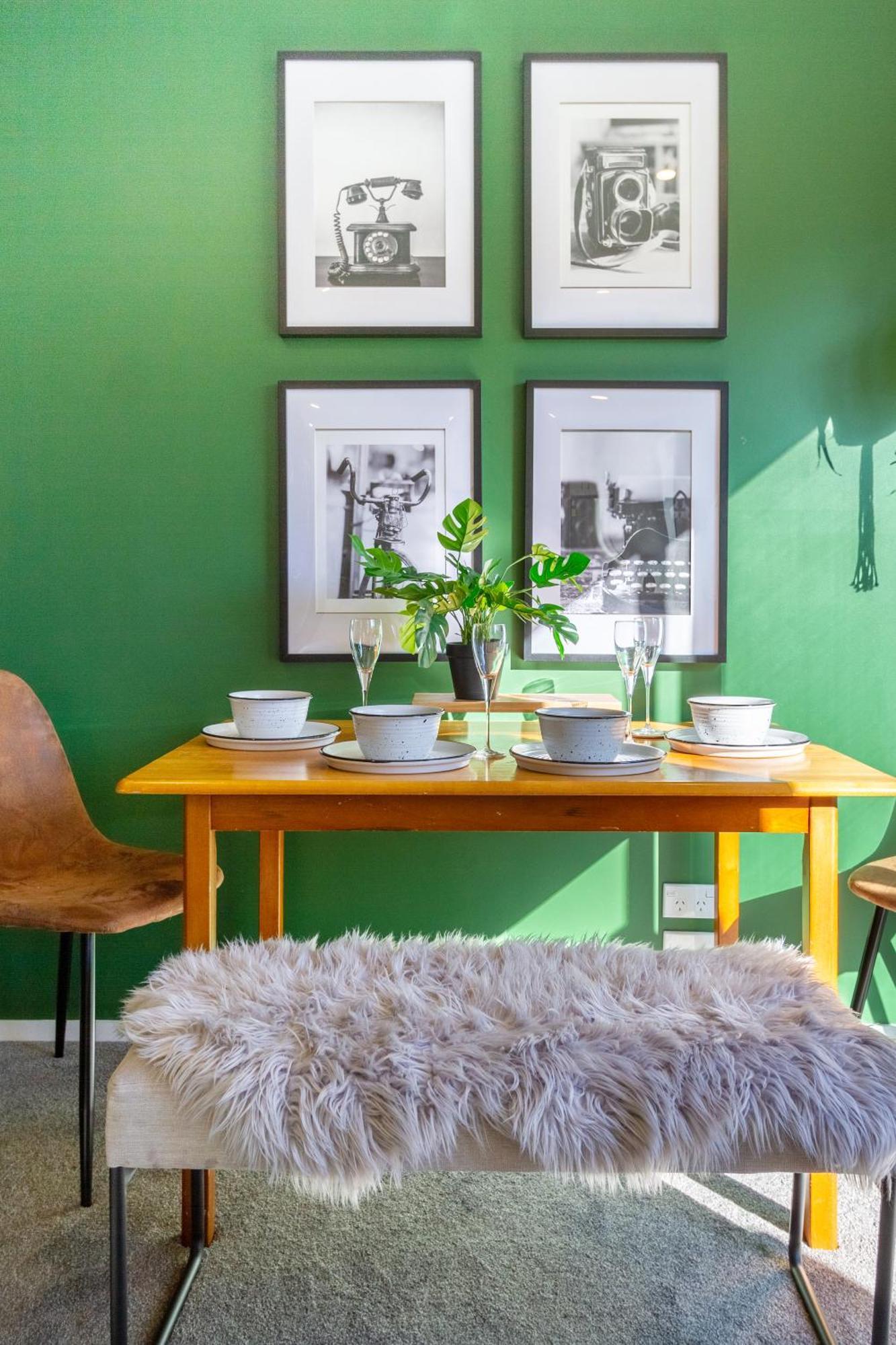 Gorgeous In Green - 2 Bed Central Oasis W/King Bed Christchurch Eksteriør billede